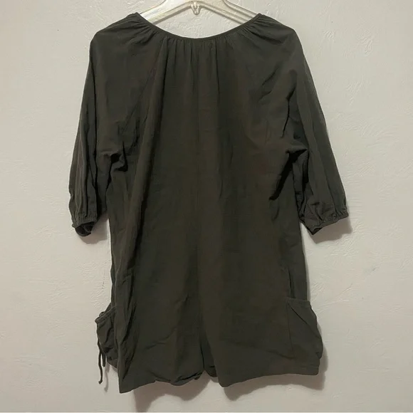 🌟🌟Elegant Olive Button-Up Romper - Picture 8 of 8